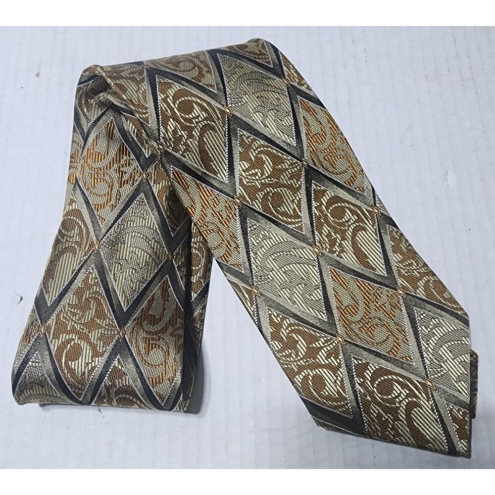 UBC 100% Silk Paisley Men’s Necktie Length 60"X3.5"